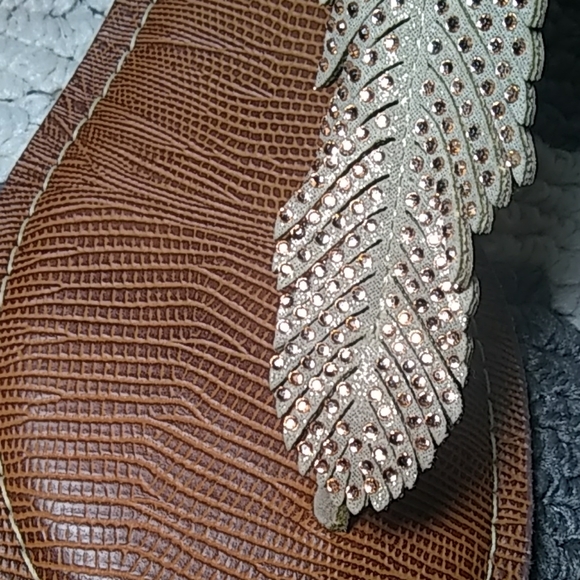 Sandals - Picture 3 of 3